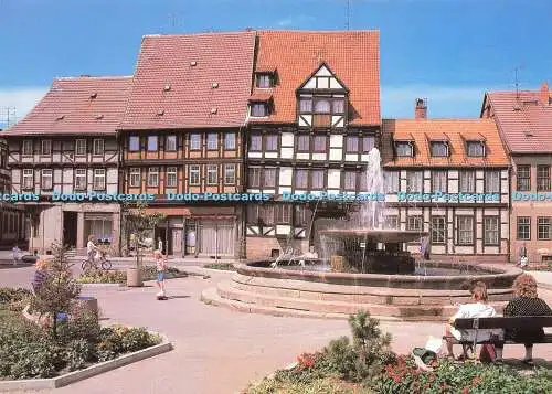 D182949 Quedlinburg. Mathildenbunnen mit Hotel Zur Sonne. Dieter Heitefuss Braun