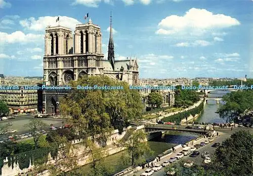 D181701 Paris. Notre Dame et la Seine. Chantal