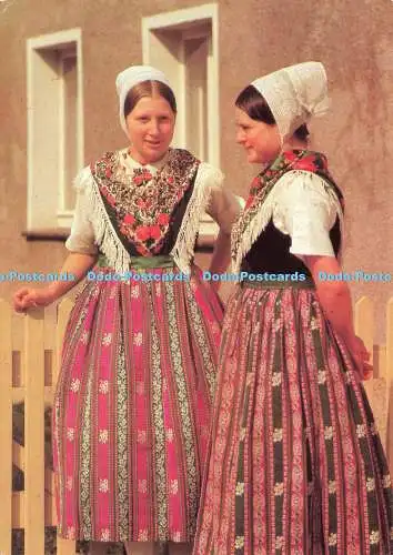 D186426 Sorbische Madchen in Hoyerswerdaer Tracht. VEB Domowina. S. Lange