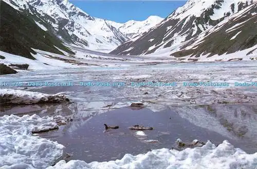 D181788 Lake Saiful Malook Kaghan Pakistan. Venus Agency