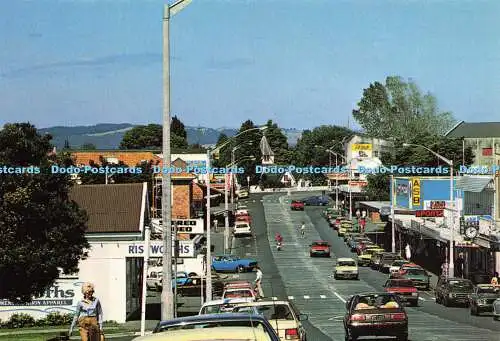 D181878 N. Z. Howick. Auckland. Blick auf Picton St. mit historischem Allerheiligen Chur