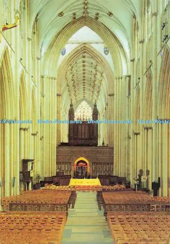 D184975 York Minster. Das Kirchenschiff. J. Salmon. Kamerafarbe