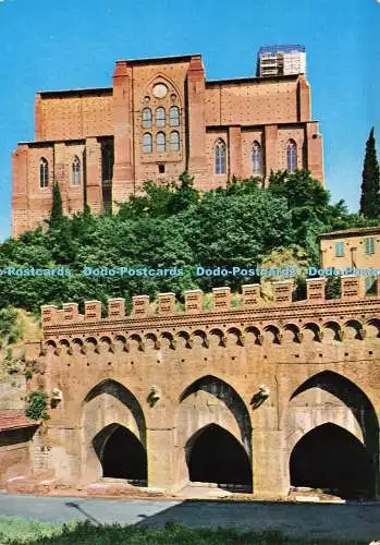 D186793 Siena. Quelle von Fontebranda und Basilika St. Dominikus. M. Romboni. RO