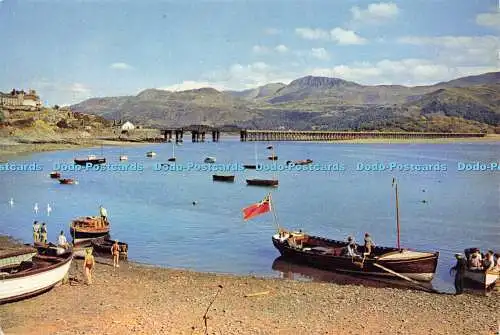 D188662 Barmouth-Mündung. Wales. Zeigt Cader Idris in der Ferne. Die Railwa