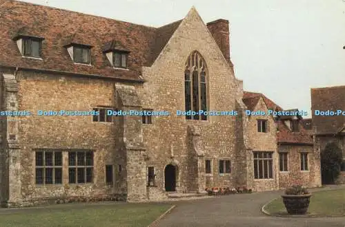 D187407 Kent. Aylesford Priory. Der große Hof. Prior Hall. Derek Smith Pri