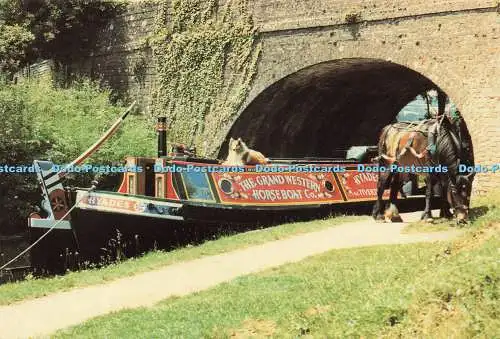 D189017 Devon. Grand Western Canal. Pferdeboothyaden. Grand Western Horseboat Co