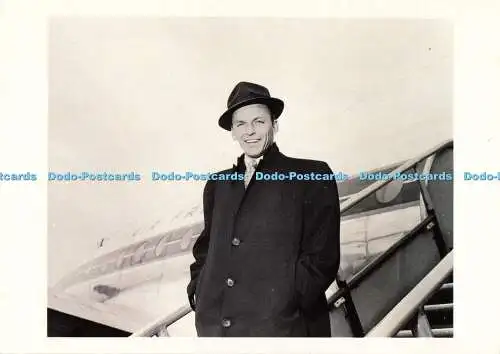 D187796 Frank Sinatra. Stern 135. Air France. Verteilung VU. F. Nugeron. 1935