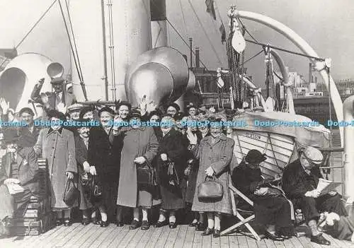 D189350 Rentnerausflug. Doon the Watter auf Queen Mary II. um 1936. J. Arthur