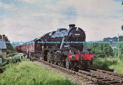 D191185 Ex. L.M.S. Stanier 8 F.Nr. 8233. Annäherung an Hampton Loade mit einer Tra