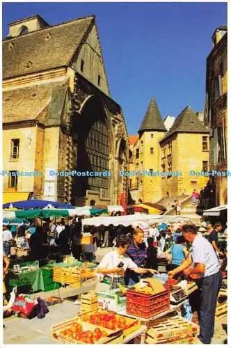 D169112 La Dordogne. Sarlat la Caneda au Coeur du Perigord Noir. Frankreich Regard.