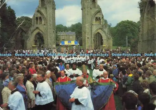 D171998 Glastonbury Abbey. Die jährliche Wallfahrt am letzten Samstag im Juni. Walt