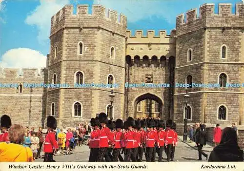 D169262 Windsor Castle. Heinrich VIII. Tor mit den Scots Guards. Kardorama