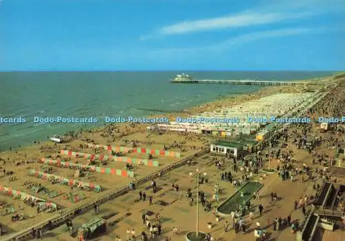 D169325 Blankenberge. Blick auf den Strand. Fotohalle