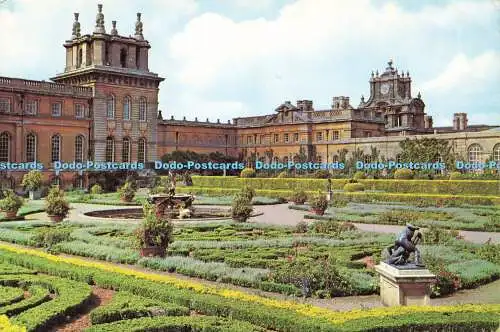 D172764 Blenheim Palace. Italienischen Gärten. Fotopräzision