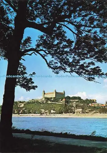 D174337 Bratislava. Blick auf die Burg über die Donau. Pressefoto. Ladislav Si