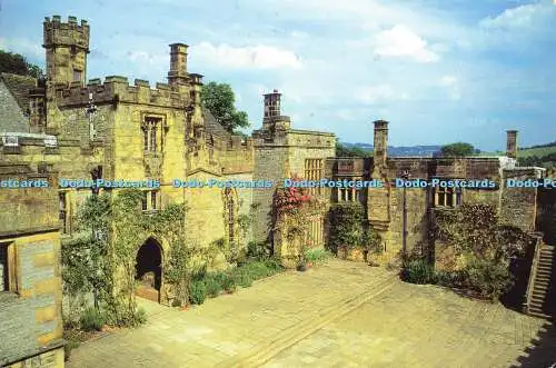 D175745 Der untere Hof. Haddon Hall. Hedgerow Verlag. 2002