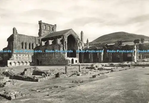 D175864 Melrose Abbey. Kirchenschiff und Kreuzgang aus dem N.W. Arbeitsministerium. Krone