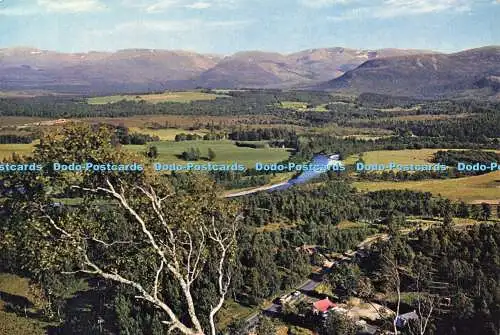 D175869 Inverness Shire. Die Cairngorms und River Spey von Aviemore. J. Arthur