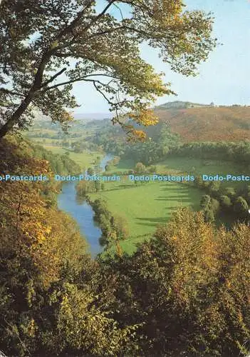 D174818 Herefordshire. Symonds Yat. Durch die berühmten Kalksteinfelsen der Fluss