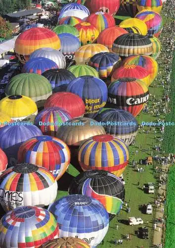 D174973 Zum Start Bereit. Heissluftballon Festival in Winterhur. Schweiz. G. Nabe