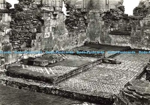 D175305 Yorkshire. Byland Abbey. Fliesenböden von Kapellen im Südtransept.