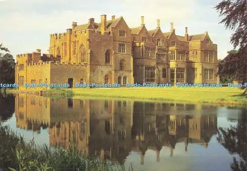 D178059 Broughton Castle. Banbury. Oxfordshire. Henry Stone. 1989