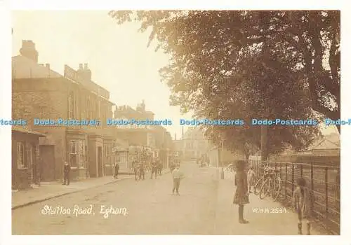 D178323 Egham. Bahnhofsstraße. Surrey mit Blick in Richtung High Street um 1910. J. Arth