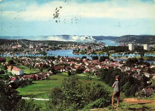 D178718 Norwegen. Blick auf die Stadt und den Fluss. Knut Aune. Ultra. 1969