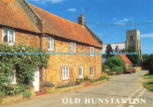 D179169 Old Hunstanton. Ferienhäuser und Kirche. J. Salmon. Kamerafarbe. 2003