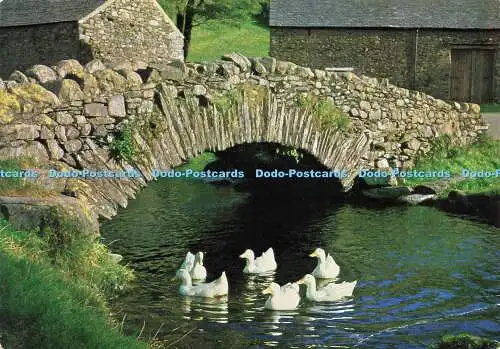 D179212 Die alte Packhorse Bridge in Watendlath. in der Nähe von Keswick. im Lake Distri