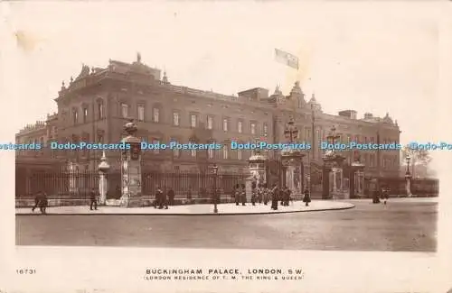 R194023 Buckingham Palace London S W London Residence of T M The King and Queen