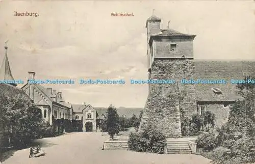 R194856 Ilsenburg Schlosshof R Lederbogen