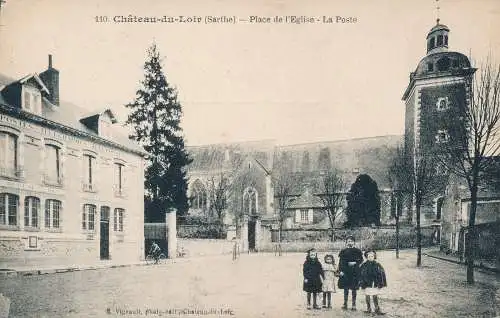 PC51502 Chateau du Loir. Place de l Eglise. La Poste. Vignault. Nr 110