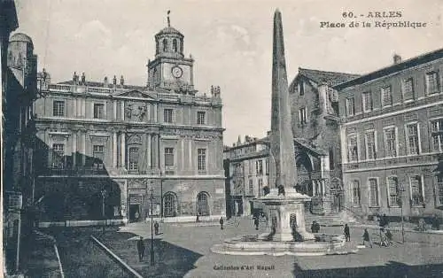 PC51881 Arles. Place de la Republique. L. Danesi. Nr 60. B. Hopkins