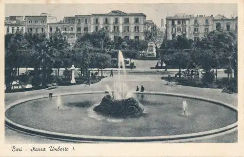 PC52742 Bari. Piazza Umberto I