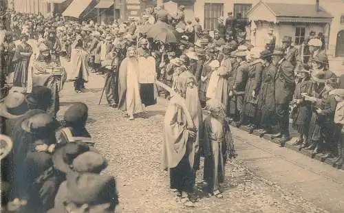 PC51536 Brügge. Procession du St. gesungen. Les Patriarches. Ern Thill. Nels