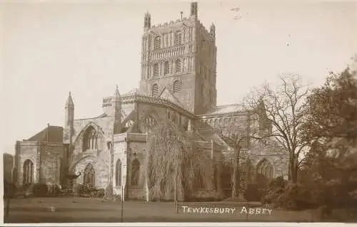 PC55100 Tewkesbury Abbey. Mallett