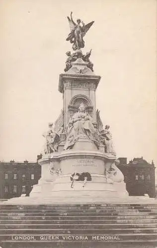 PC60946 London. Queen Victoria Memorial. The Muchmore Art