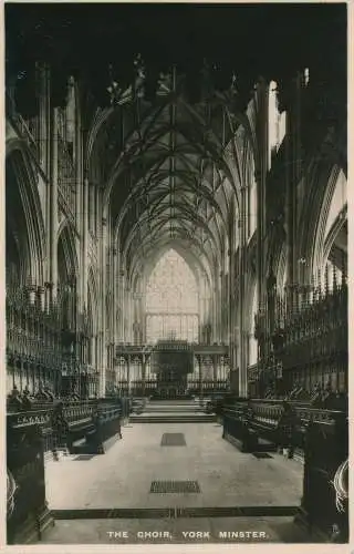 PC60957 The Choir. York Minster. stecken. RP