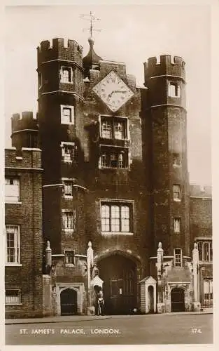 PC60949 St. James Palace. London. RP