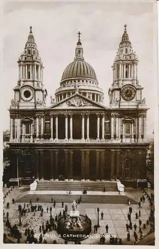 PC61054 St. Pauls Cathedral. London. Excel. RP