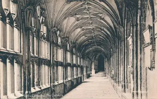 PC61374 Wells Cathedral. Der Kreuzgang
