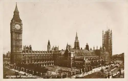 PC75424 Houses of Parliament. London. RP