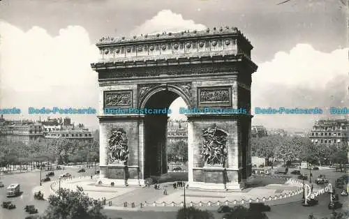 R009720 Images de Paris. La Place de l Etoile el l Arc de Triomphe. d Art Raymon