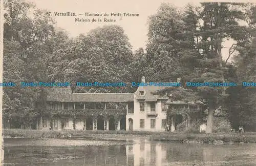 R014091 Versailles. Hameau du Petit Trianon. Maison de la Reine. F. David. B. Ho