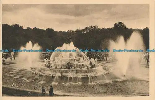 R016523 Versailles. Jardins du Palais. Bassin de Latone. Yvon