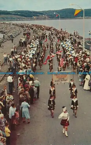 R016634 Marsch der 100 Scheiben. Auf dem Canso Causeway, der Nova Scotia mit