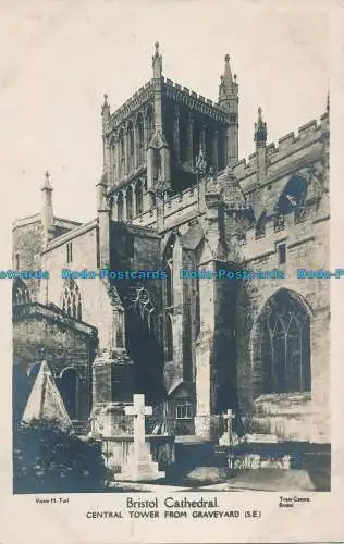 R017579 Kathedrale von Bristol. Zentralturm vom Friedhof. Victor H. Turl