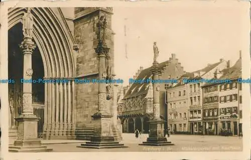 R015306 Freiburg i.Br. Münsterportal mit Kaufhaus. Schoning. 1937