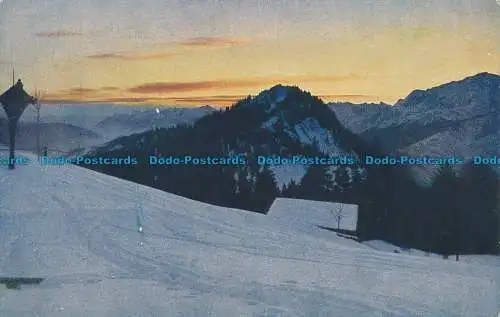 R015609 Alte Postkarte. Winterszene. Schnee auf Bergen